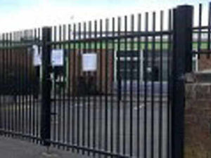 Supporting image for story: Charges after asbestos danger shuts primary