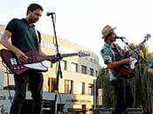 Supporting image for story: Holloways bassist heads 'home'