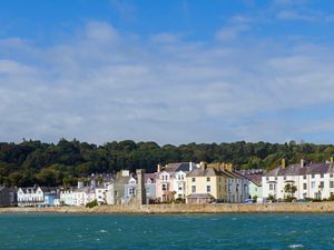 Supporting image for story: Three dead in road collision near Anglesey seafront