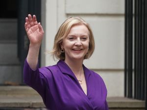 Supporting image for story: Live: Liz Truss to become PM after winning Tory leadership contest
