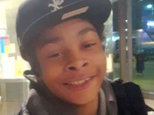 Supporting image for story: Two teenagers charged with murder of 14-year-old boy on London bus