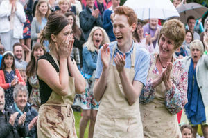 Supporting image for story: TV ratings wars come to a head as 2016 comes to an end