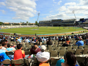 Supporting image for story: Extra seats as fans flock to Edgbaston