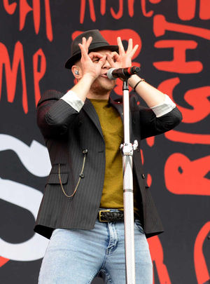 Olly Murs on the main stage