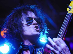 Supporting image for story: Glenn Hughes to play Cannock gig
