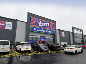 Supporting image for story: New B&M store opens up on site of old Toys R Us in Oldbury