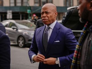 Supporting image for story: Judge questions New York City mayor Eric Adams in corruption charges hearing