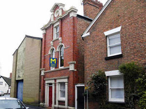 Supporting image for story: Splendid starter homes