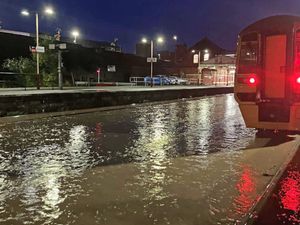 Supporting image for story: Met Office issue strong winds weather warning after rain and floods