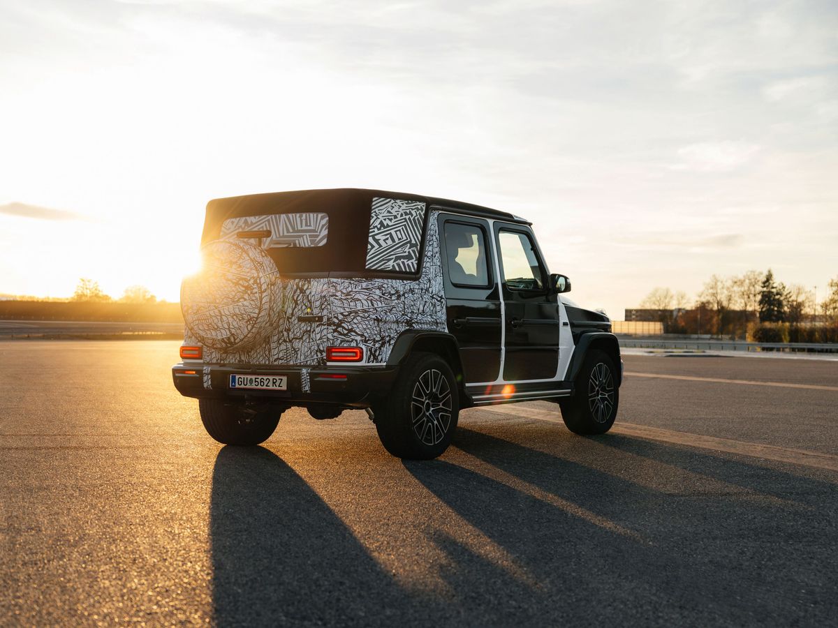 Mercedes hints of G-Class Cabriolet SUV under testing
