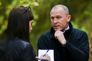 DCI Neil Jamieson gives a press call at the scene