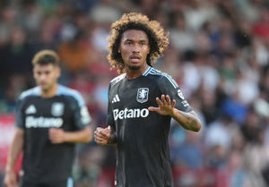 Supporting image for story: Unai Emery pondering defensive solutions as Aston Villa head to Brentford