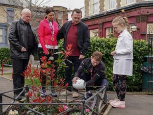 Supporting image for story: Jay Brown scatters Lola’s ashes on EastEnders after London Marathon