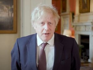 Supporting image for story: Prime Minister heaps praise on police in surprise address