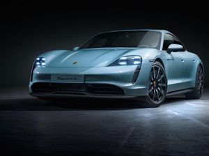Supporting image for story: New Taycan 4S joins Porsche line-up