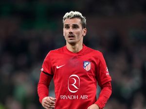 Supporting image for story: Antoine Griezmann earns Atletico Madrid last-gasp win over Sevilla