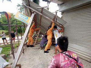 Supporting image for story: Two powerful earthquakes strike off southern Philippines within hours