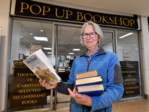 Supporting image for story: Bookseller returns to Wolverhampton with pop-up shop because 'it's a city of bookworms' 