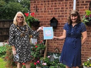 Supporting image for story: Residents urged to showcase gardens for Tamworth contest