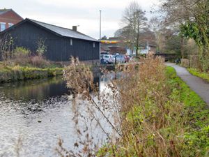 Supporting image for story: Newport canal path to be closed for dredging work