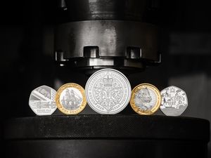 Supporting image for story: Queen Elizabeth II and British Grand Prix celebrated in 2026 coin designs