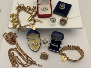 Supporting image for story: Staffordshire family enjoys big windfall as inherited jewellery collection makes £30k at auction