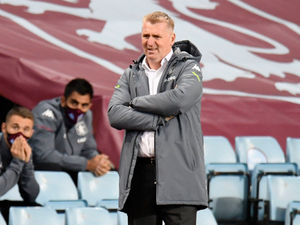 Supporting image for story: Aston Villa boss Dean Smith: Players need a ‘better solution’ for travel issues 