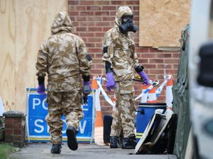 Supporting image for story: Lead scientific adviser says many lethal Novichok doses applied to door handle