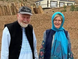 Supporting image for story: US woman held by Taliban alongside British couple warns of health concerns