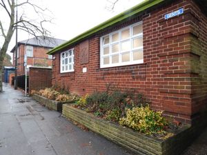 Public toilets in Station Road, Stone