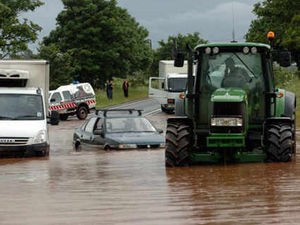 Supporting image for story: No end in sight as more rain sweeps across region