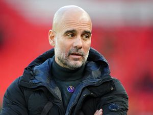 Supporting image for story: Pep Guardiola: Man City players willing to give everything to change dynamic