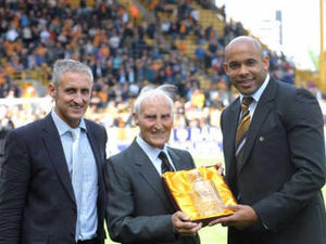 Supporting image for story: Another award for Wolves' legend Bert Williams