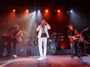 Supporting image for story: Duran Duran light up the stage in return to their home-town of Birmingham