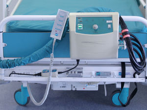 Supporting image for story: People urged not to use Royal Stoke A&E unless genuine emergency