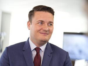 Supporting image for story: Streeting to set out £500m package to boost social care pay