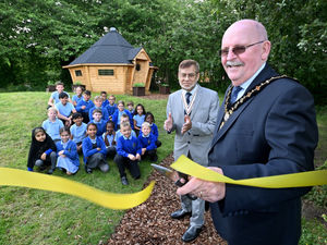 Supporting image for story: Mayor and Deputy Lieutenant unveil outdoor classroom at Tipton primary school