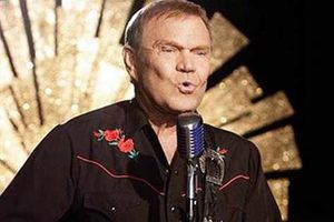Supporting image for story: Concert review: Glen Campbell at Birmingham Symphony Hall
