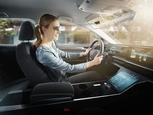 Supporting image for story: Bosch unveils digital sun visor aimed at improving driving visibility
