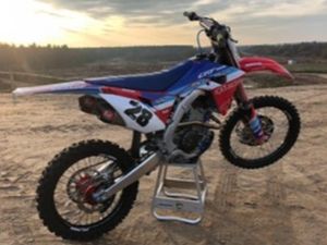Supporting image for story: Thieves rip garage door off to steal motocross bike and mountain bikes
