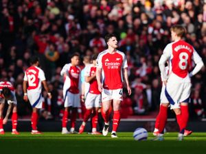 Supporting image for story: Ten-man Arsenal’s title tilt in tatters as West Ham claim victory