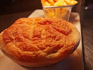 Supporting image for story: Pie factory takes to social media to entice Tyson Fury 