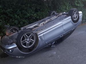 Supporting image for story: Crash closes road