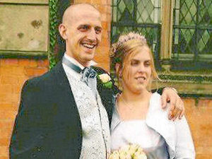 Supporting image for story: Murder accused 'left rope by wife's body'