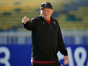 Supporting image for story: Neil Jenkins urges Wales to ‘break shackles’ and avoid unwanted losing record