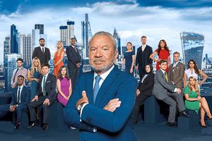 Lord Sugar with The Apprentice 2022 candidates