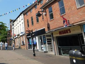 Supporting image for story: Bar's bid to serve booze on roof sparks concerns from rival landlady