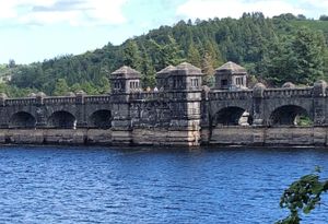 The Vyrnwy Reservoir Dam. Photo: Elgan Hearn.