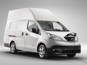 Supporting image for story: New e-NV200 XL expands Nissan’s electric van line-up