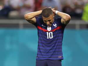 Supporting image for story: France are more than Kylian Mbappe says England's Luke Shaw